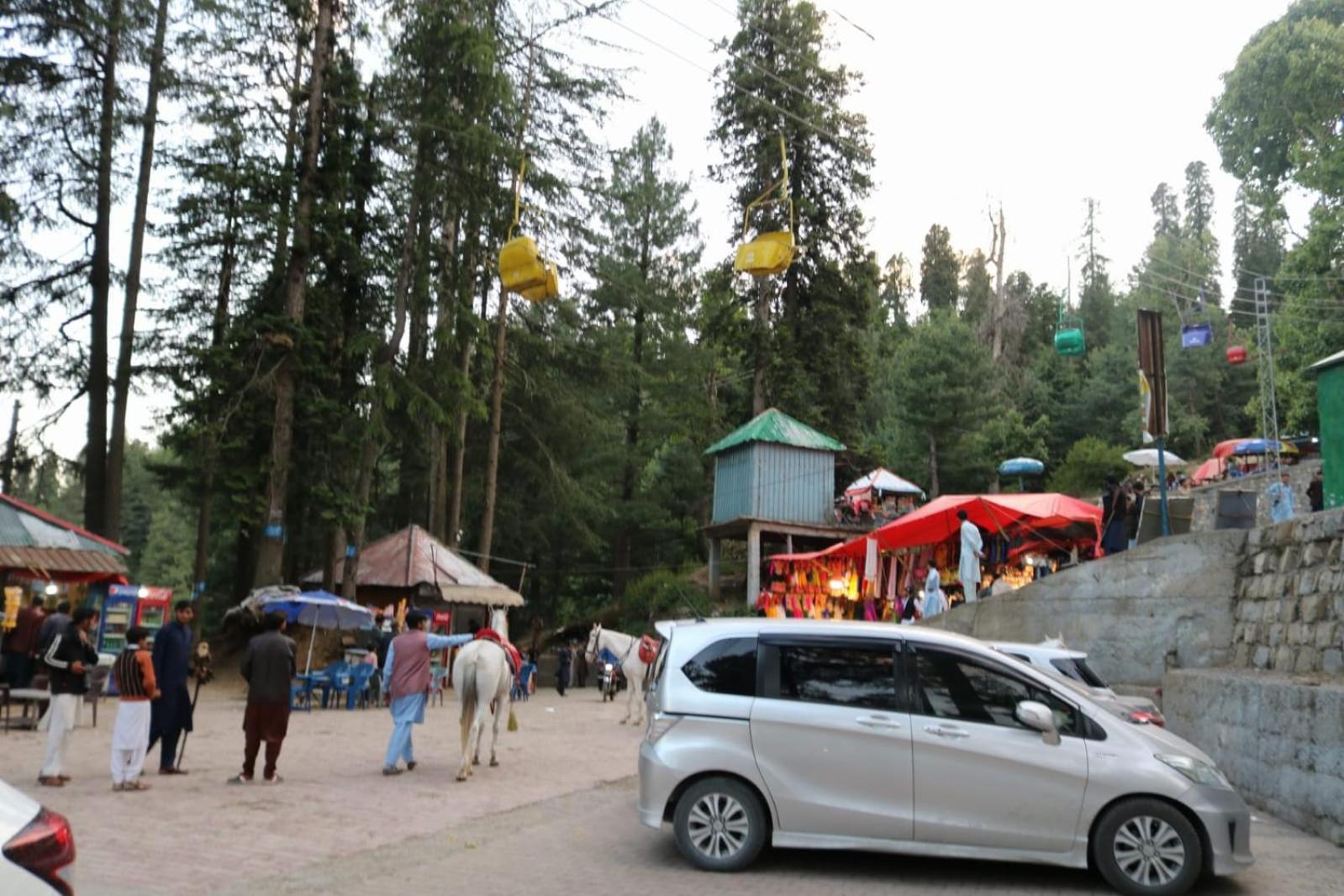 Umda Hotel Montana Nathia Gali Exteriör bild